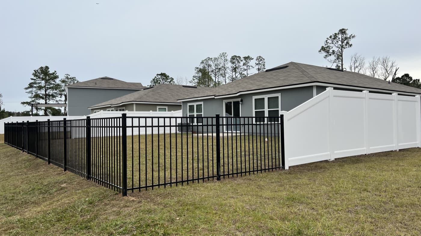 Should I DIY or Hire a Fence Installer?