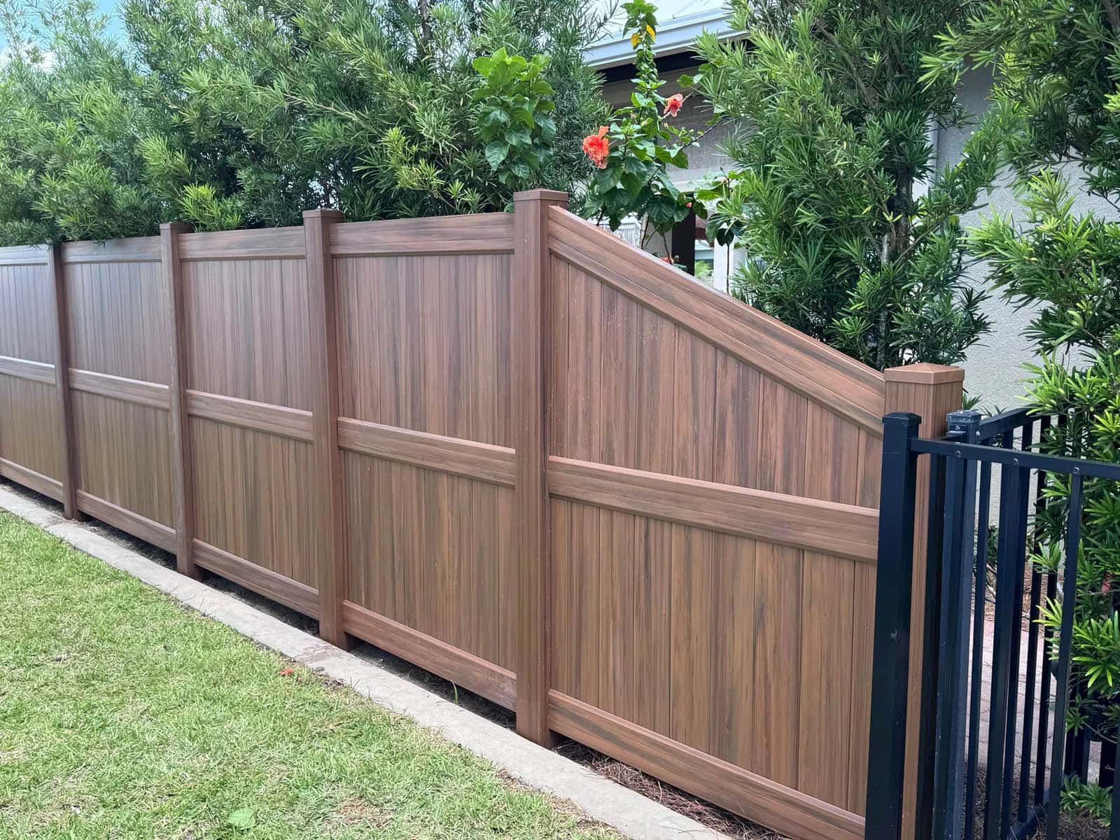 Florida Mocha Walnut Brown Vinyl Fence Transition To Aluminum