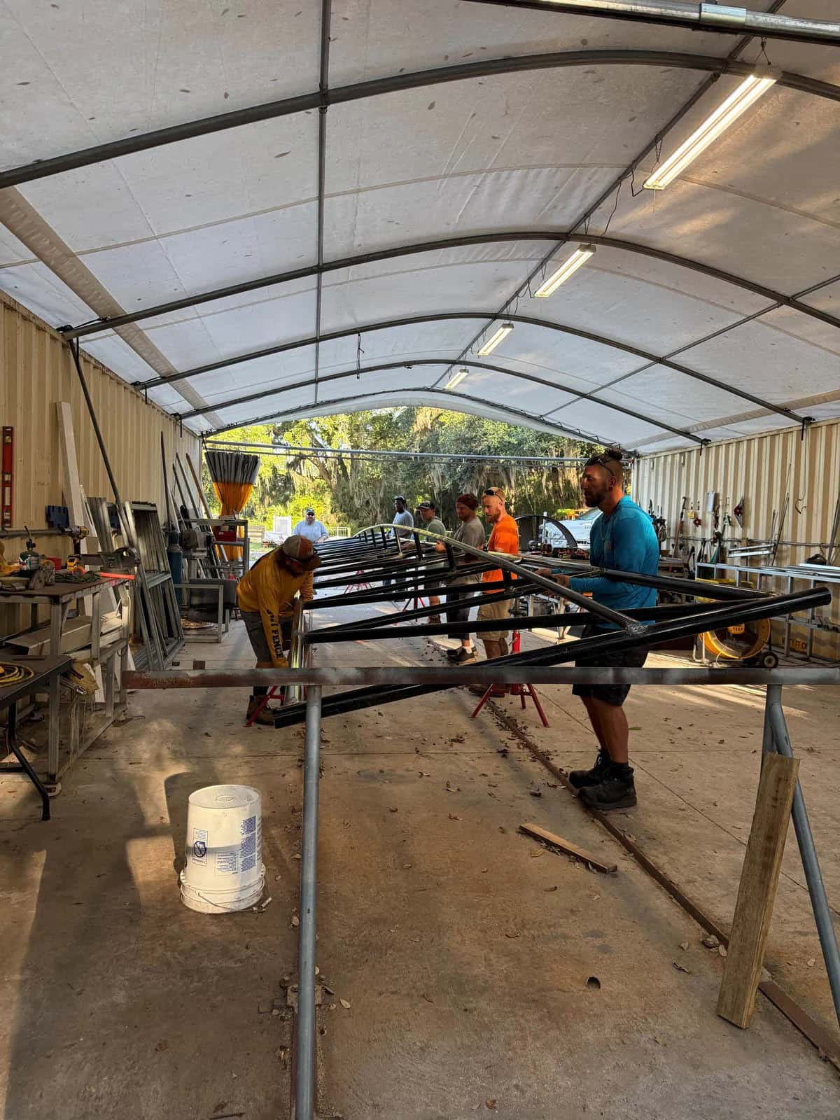 Swi Fence Florida Crew Building Cantilever Gate