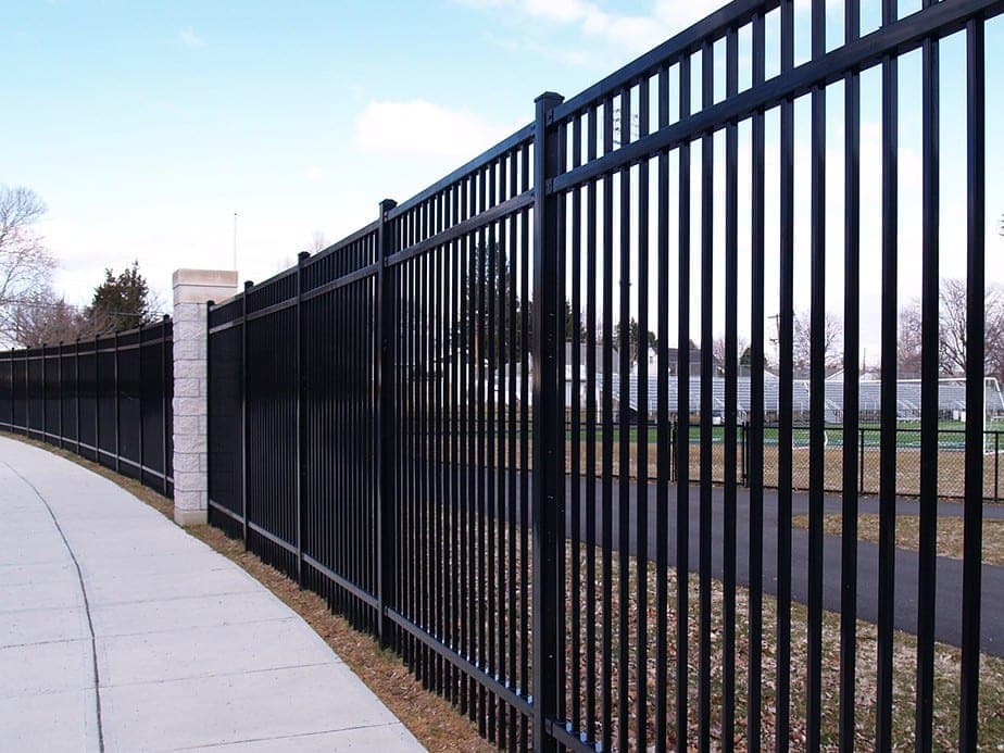 Commercial chain link fencing benefits